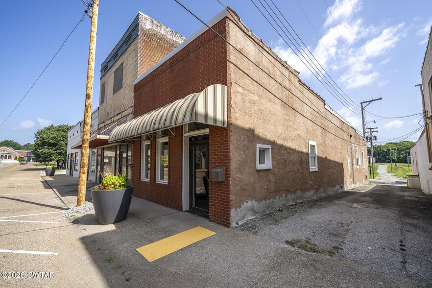 More Photos Of 2372 Cedar St, McKenzie Storefront Retail Office For Sale