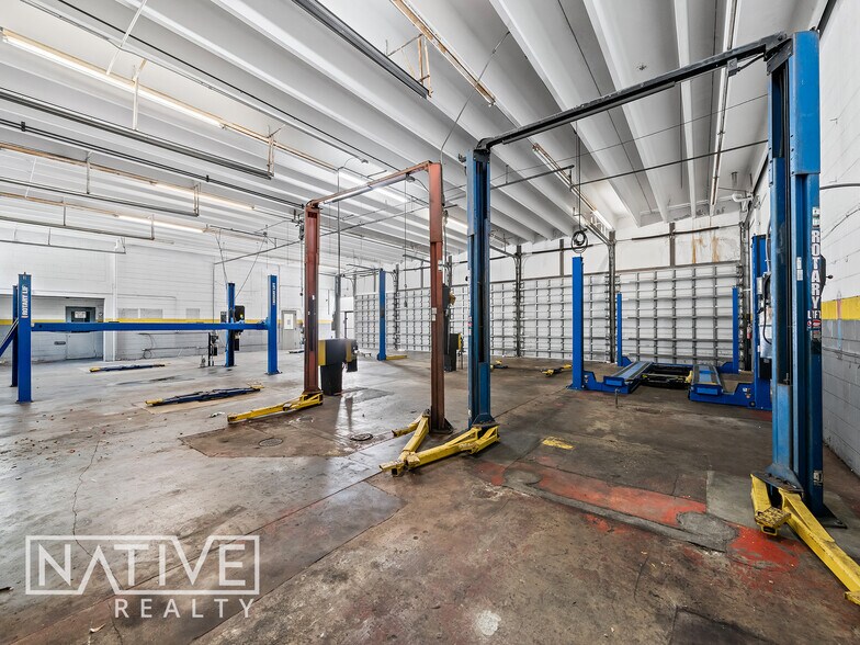 More Photos Of 11 N Andrews Ave, Fort Lauderdale Auto Repair For Lease