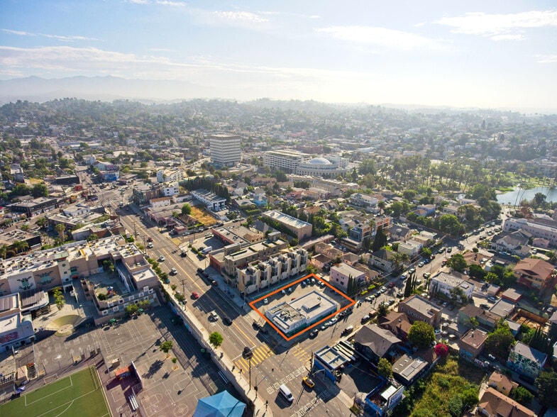 More Photos Of 900 N Alvarado St, Los Angeles Storefront Retail Office For Lease