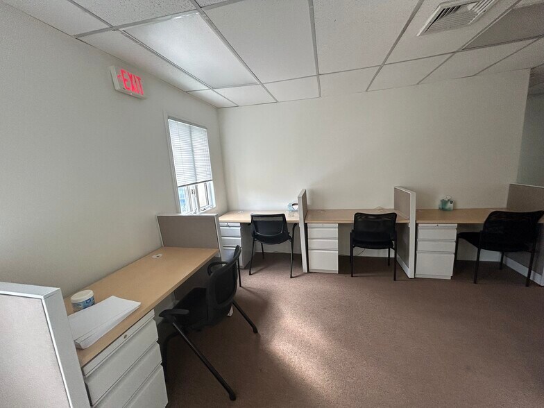 More Photos Of 256 US 1, Edison Office For Lease