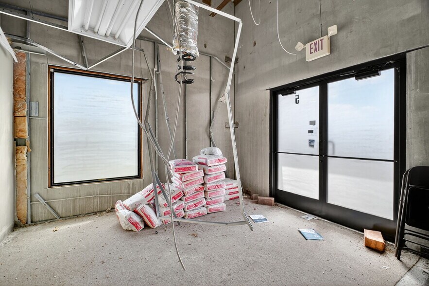 More Photos Of 9311 SW Sr-200, Ocala Freestanding For Lease