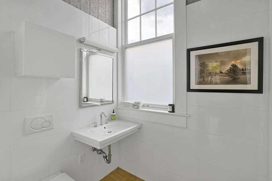 More Photos Of 2 Union St, Sparkill Storefront For Sale