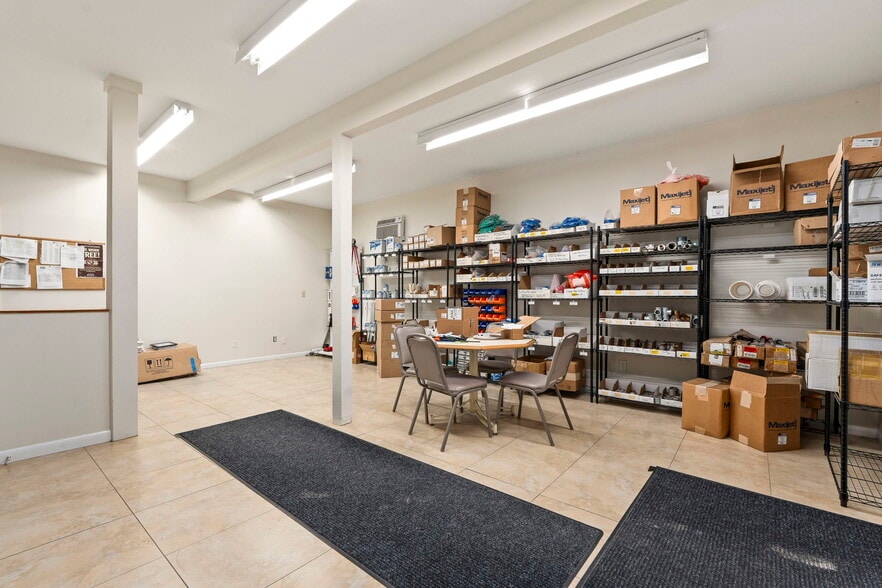 More Photos Of 16050 Orange Ave, Fort Pierce Warehouse For Sale