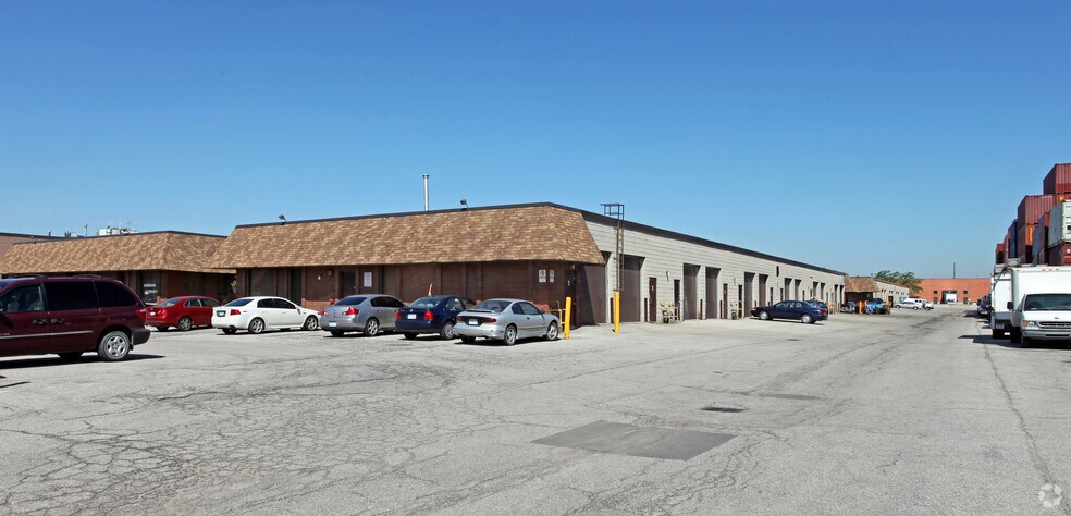 Primary Photo Of 1585 Britannia Rd E, Mississauga Flex For Lease
