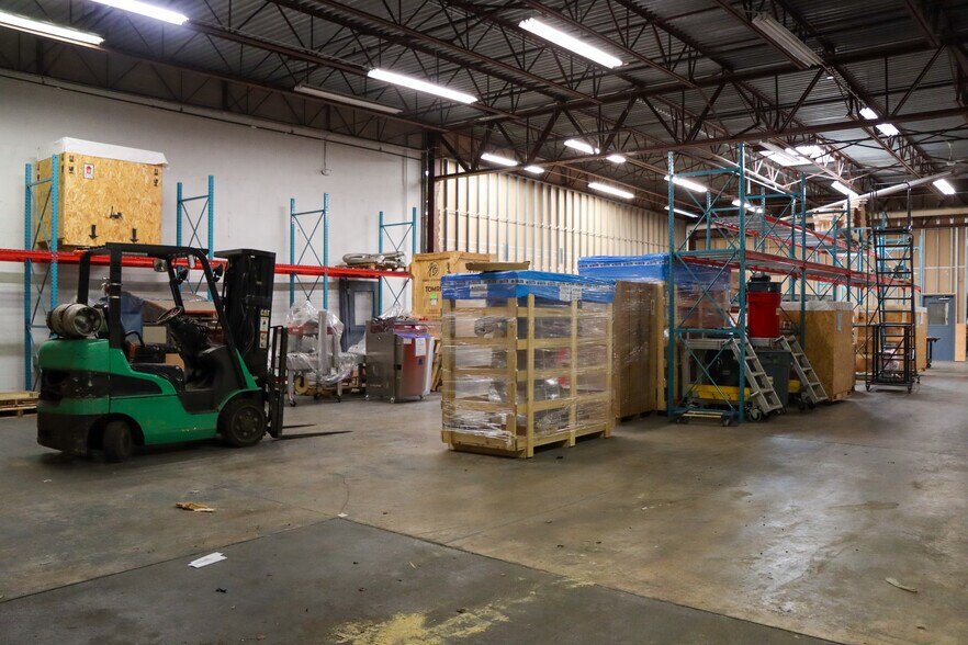 More Photos Of 85 River Rock Dr, Buffalo Office For Lease