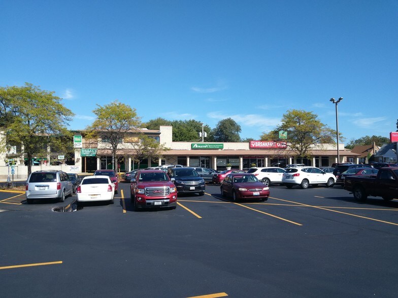 More Photos Of 4000-4046 W 111th St, Oak Lawn Unknown For Lease