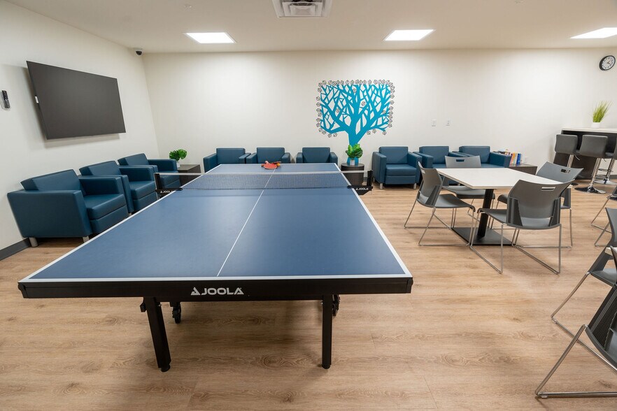 More Photos Of 1841 N 24th St, Phoenix Rehabilitation Center For Sale