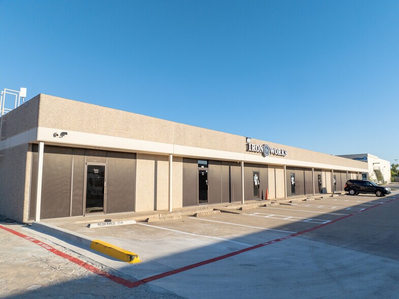 More Photos Of 1450 Halsey Way, Carrollton Showroom For Lease