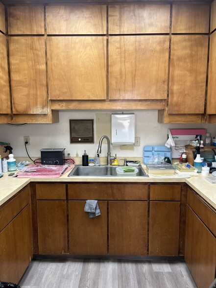 More Photos Of 4747 N 1st St, Fresno Medical For Lease