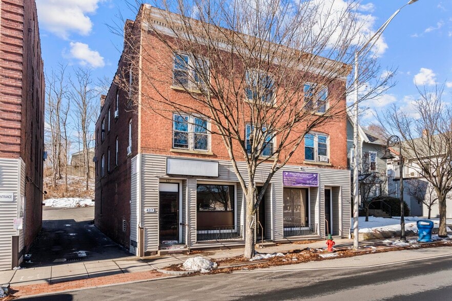 Primary Photo Of 411-431 N Main St, Bristol Apartments For Lease