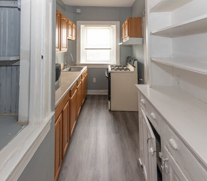 More Photos Of 3210-3212 Walbrook Ave, Baltimore Apartments For Sale