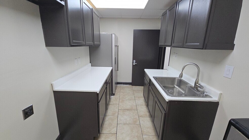 More Photos Of 3409 Spencer Hwy, Pasadena Office For Lease