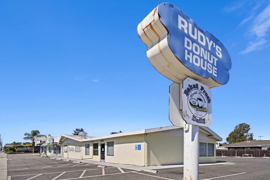 More Photos Of 3692 Castro Valley Blvd, Castro Valley Restaurant For Sale