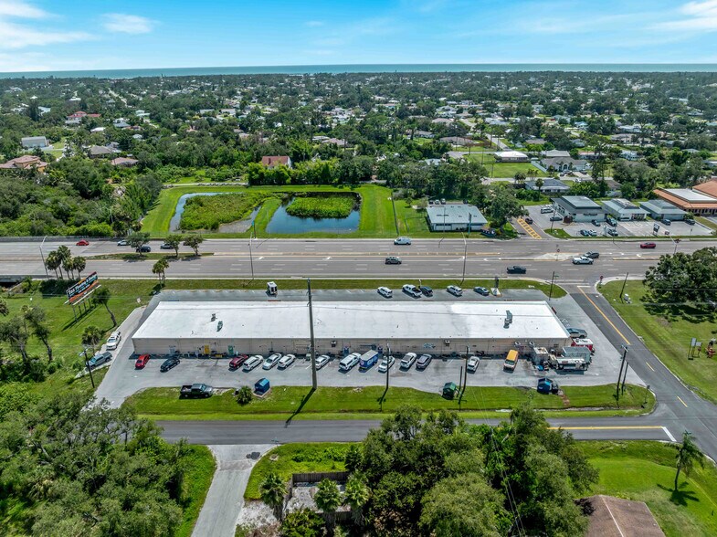 More Photos Of 2001-2049 S Tamiami Trl, Venice Storefront Retail Office For Lease