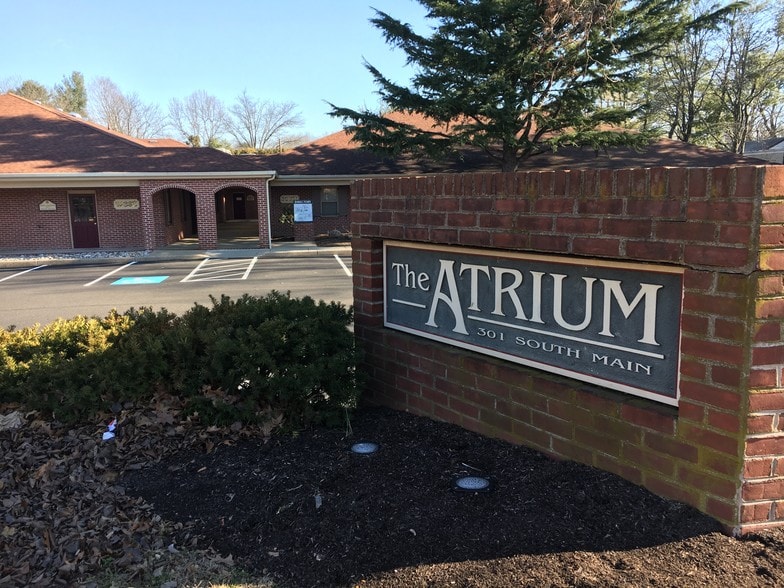 More Photos Of 301 S Main St, Doylestown Medical For Sale