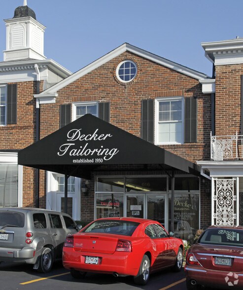 Primary Photo Of 620-A N McKnight Rd, University City Storefront Retail Office For Lease