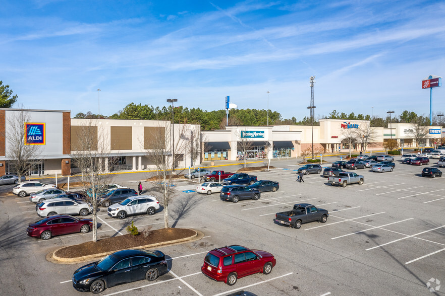 Primary Photo Of 1072-1180 Bullsboro Dr, Newnan Unknown For Lease