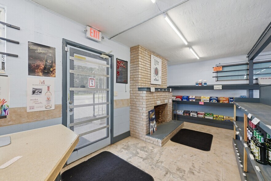 More Photos Of 1148 County Road 309, Crescent City Restaurant For Sale