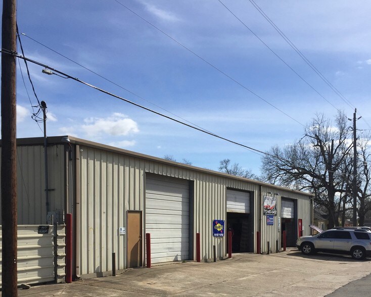 More Photos Of 1125 Cloverleaf St, Houston Industrial For Sale
