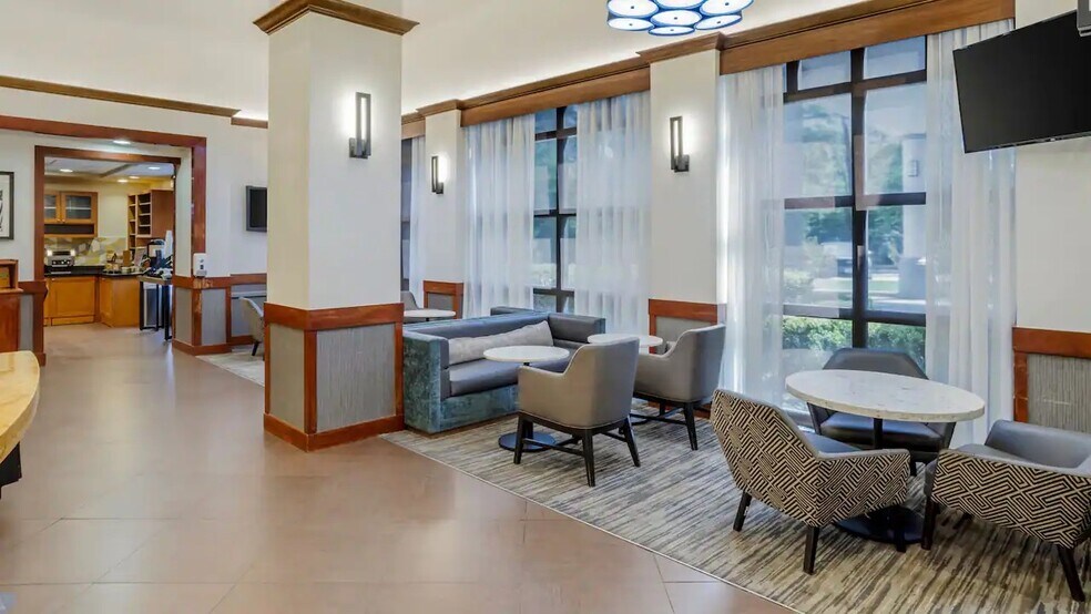 More Photos Of 300 Ronan Park Pl, Houston Hotel For Sale