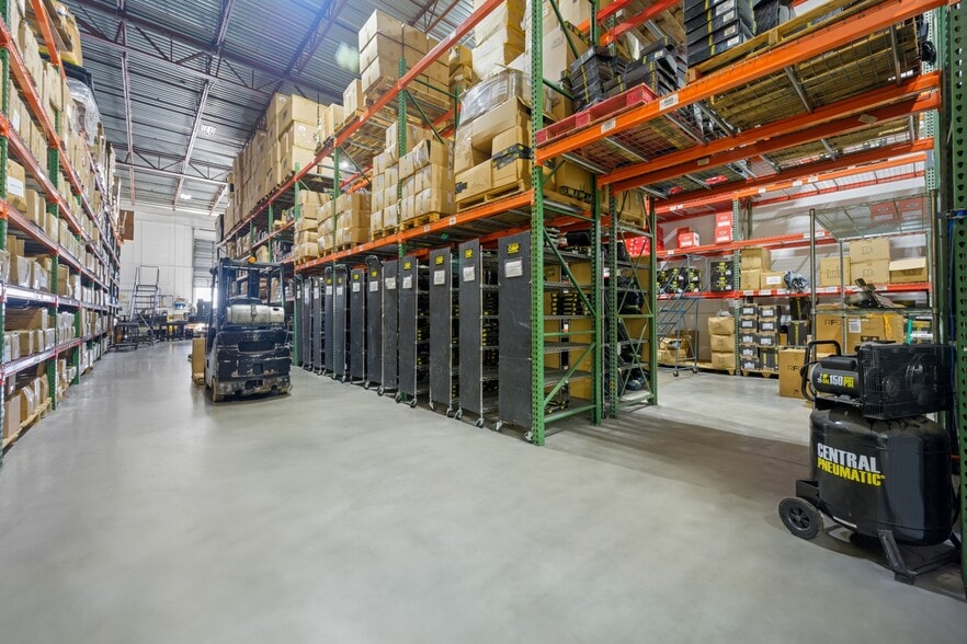More Photos Of 1701-2089 NW 87th Ave, Miami Warehouse For Lease