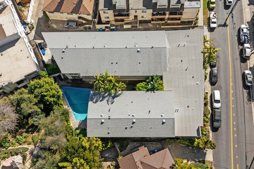 More Photos Of 3410 Club Dr, Los Angeles Apartments For Sale