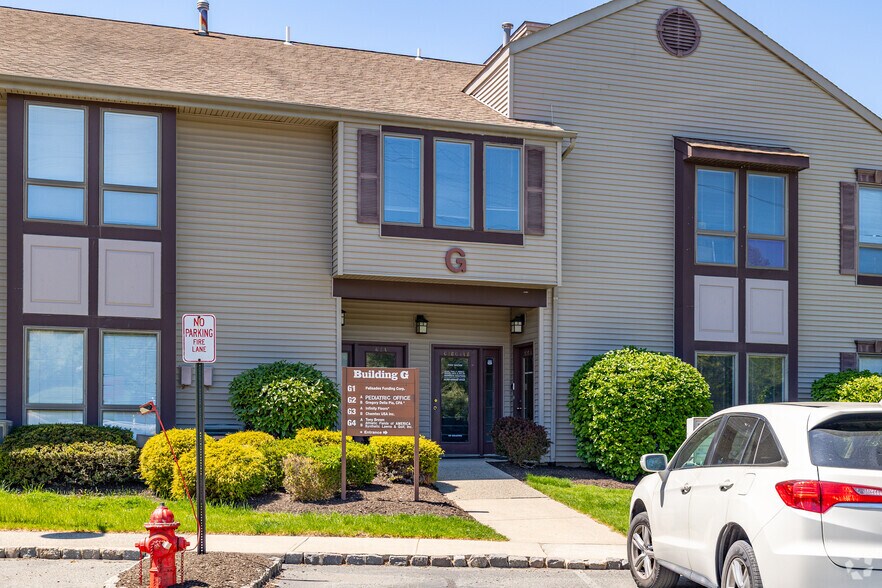 More Photos Of 150 River Rd, Montville Medical For Lease