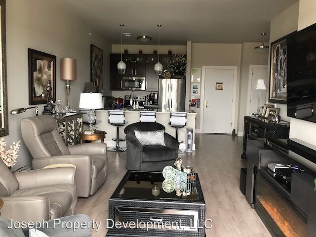 More Photos Of 4175 N Oakland Ave, Shorewood Multifamily For Sale