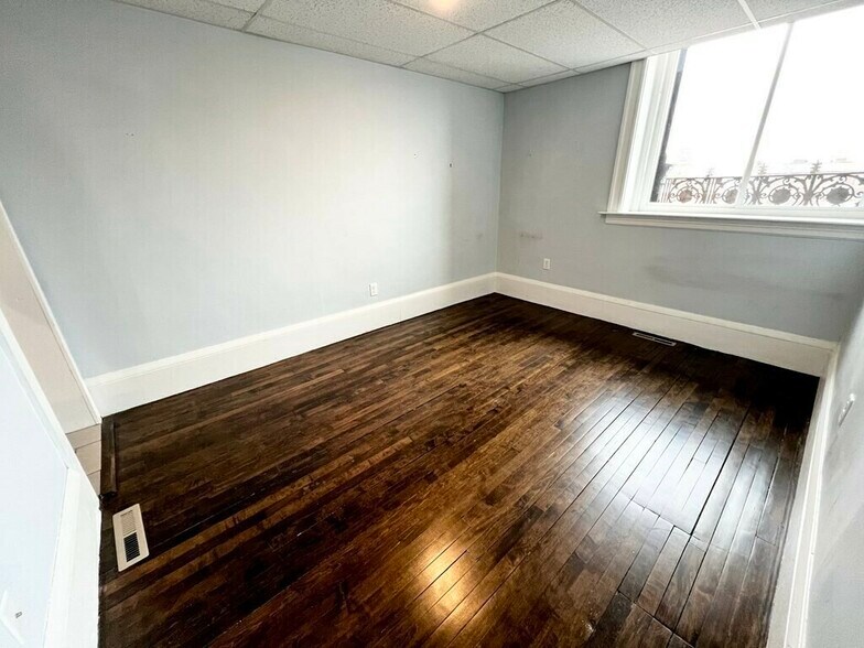 More Photos Of 9 Green St, Taunton Restaurant For Sale