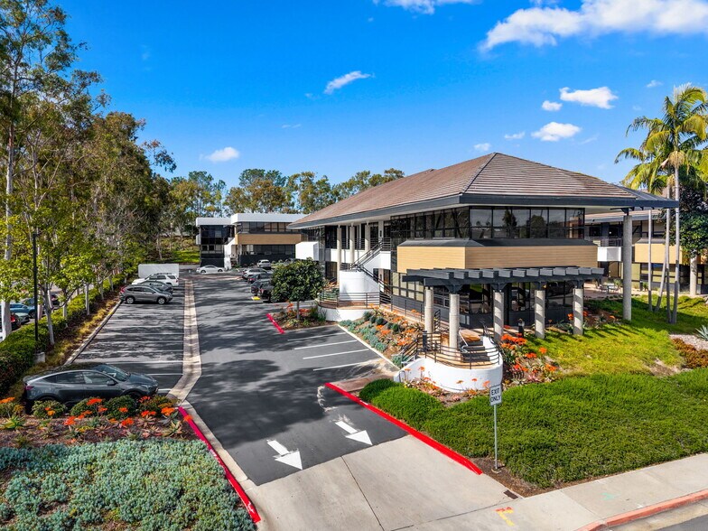 More Photos Of 5080 Shoreham Pl, San Diego Office For Sale