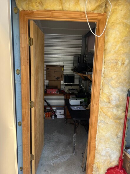 More Photos Of 2560 Old Route 5, Camdenton Self Storage For Sale