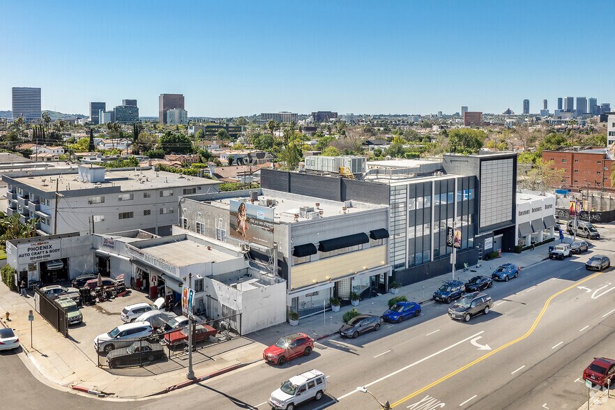More Photos Of 7956-7958 Beverly Blvd, Los Angeles Storefront Retail Office For Lease