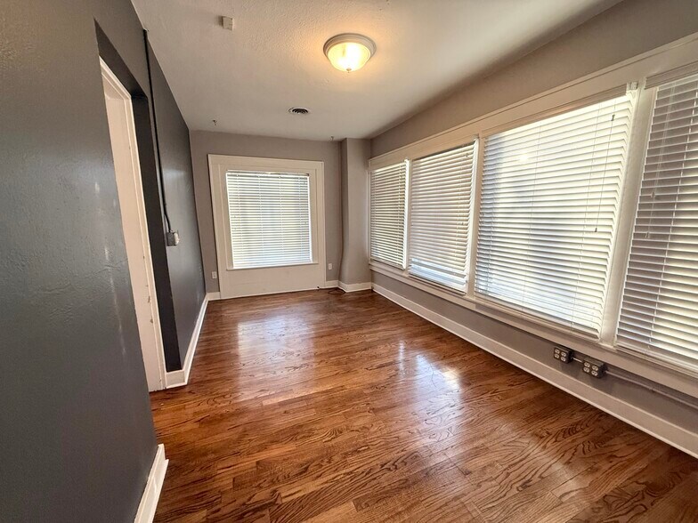 More Photos Of 2201 N Classen Blvd, Oklahoma City Office For Lease