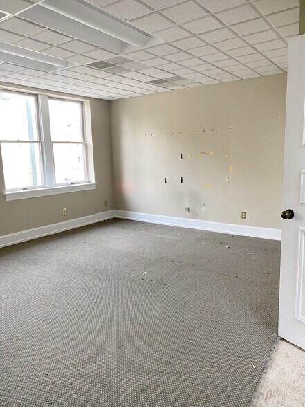 More Photos Of 15 S Gordons Aly, Atlantic City Apartments For Sale