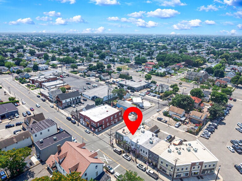 More Photos Of 283-285 Broadway, Bethpage Storefront Retail Office For Lease
