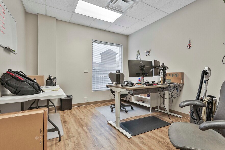 More Photos Of 1039 Sullivan Rd, Newnan Office For Lease