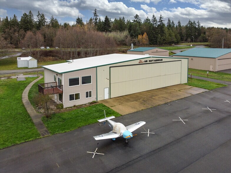 More Photos Of 191 Airport Rd, Port Townsend Airplane Hangar For Lease