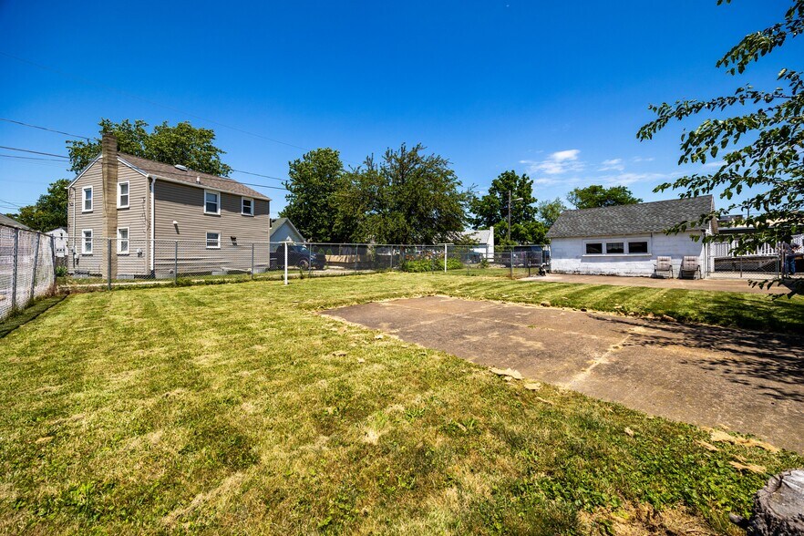 More Photos Of 533 E Perkins Ave, Sandusky Specialty For Sale