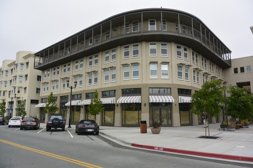 More Photos Of 1375-1411 Sycamore Ave, Hercules Unknown For Lease