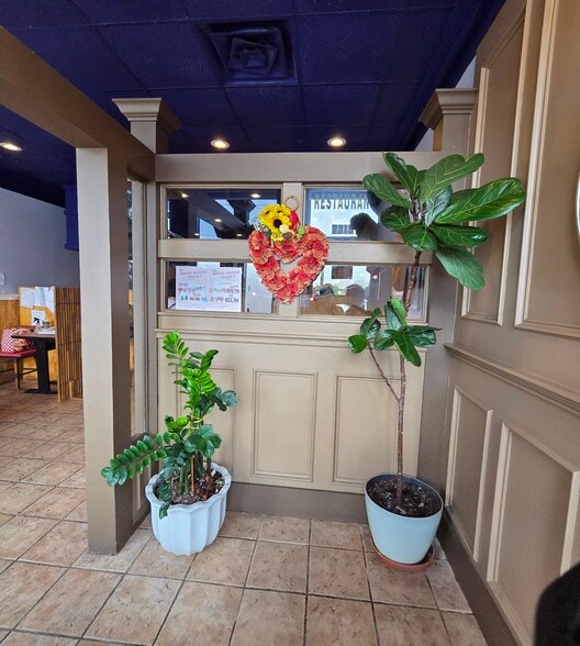 More Photos Of 7311 Little River Tpke, Annandale Storefront For Sale
