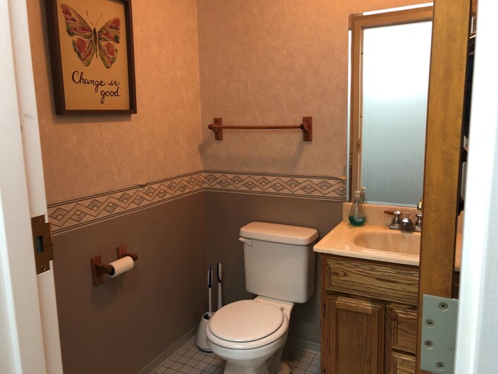 More Photos Of 2804 Boilermaker Ct, Valparaiso Office For Sale