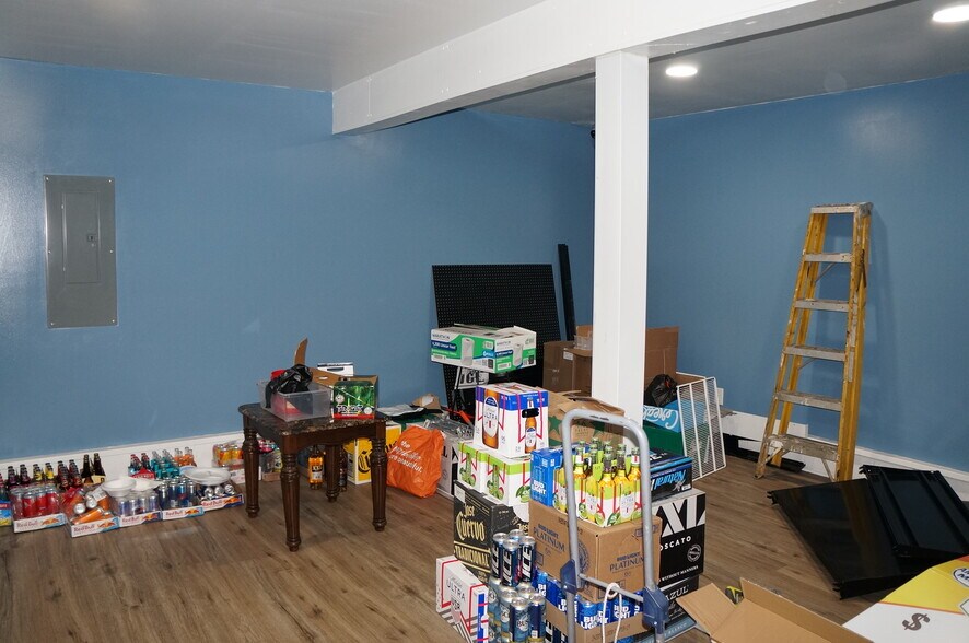 More Photos Of 33922 US Highway 280, Childersburg General Retail For Sale