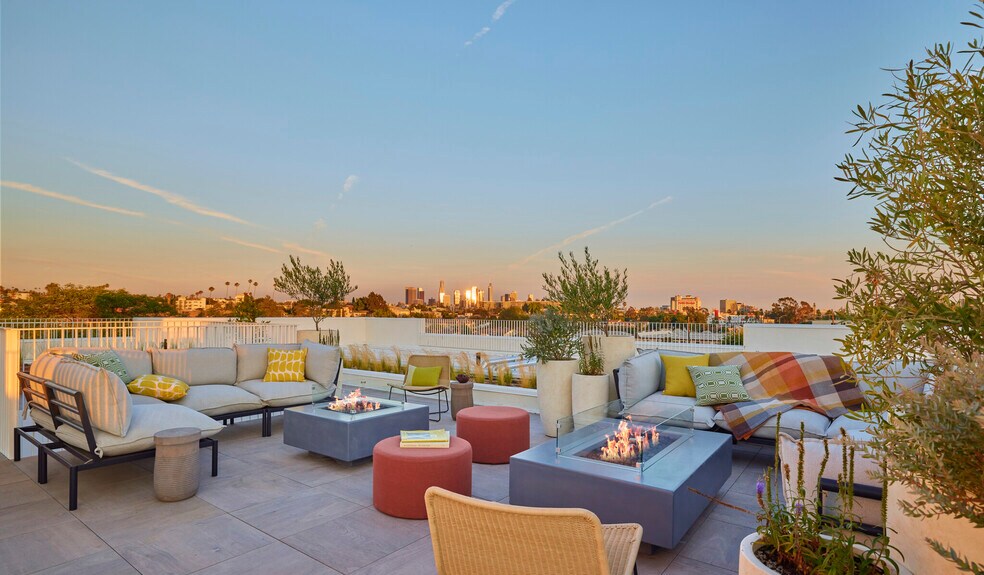 More Photos Of 636 N Juanita Ave, Los Angeles Apartments For Sale