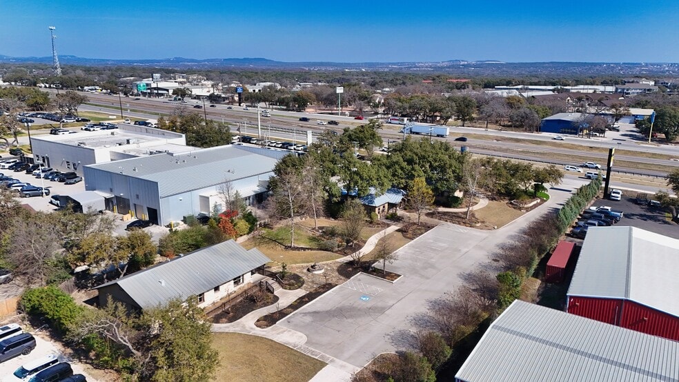 More Photos Of 32255 IH-10 W, Boerne Loft Creative Space For Lease
