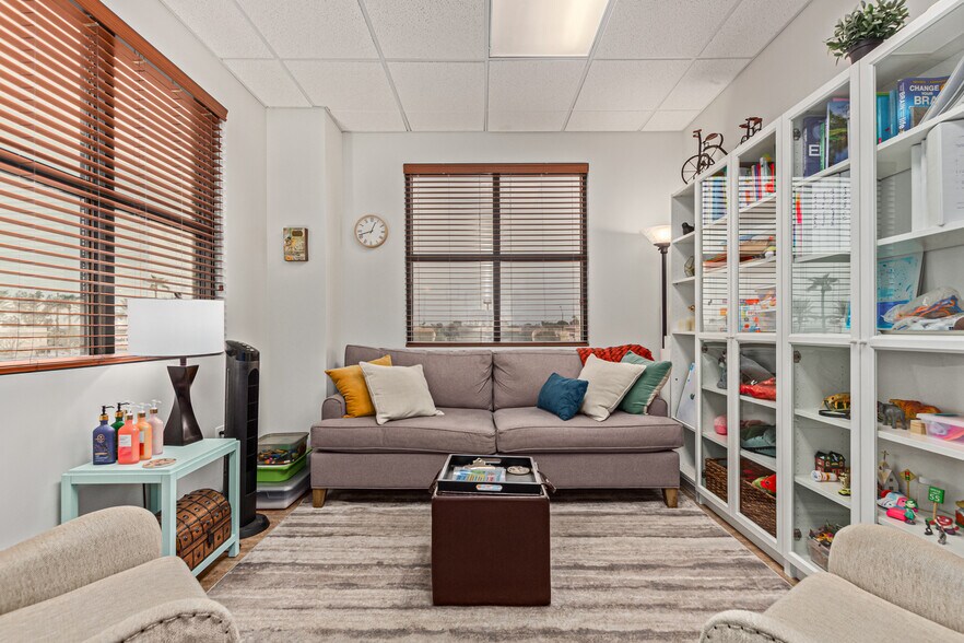 More Photos Of 1425 W Elliot Rd, Gilbert Medical For Lease
