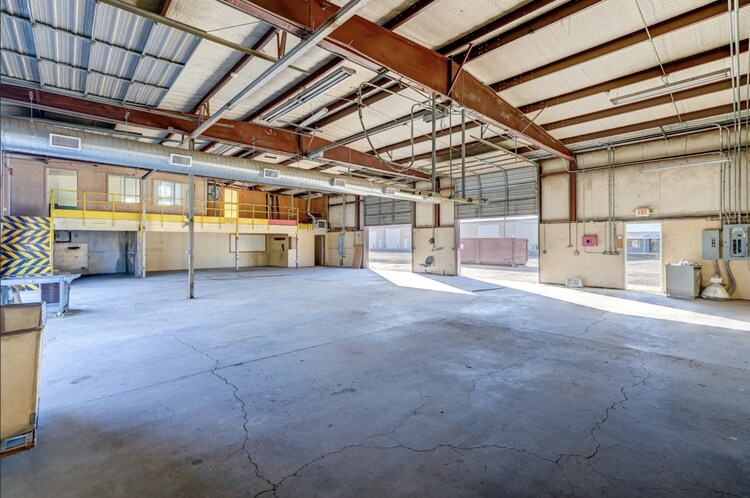 More Photos Of 1655 S Sullivan Ln, Camp Verde Warehouse For Lease