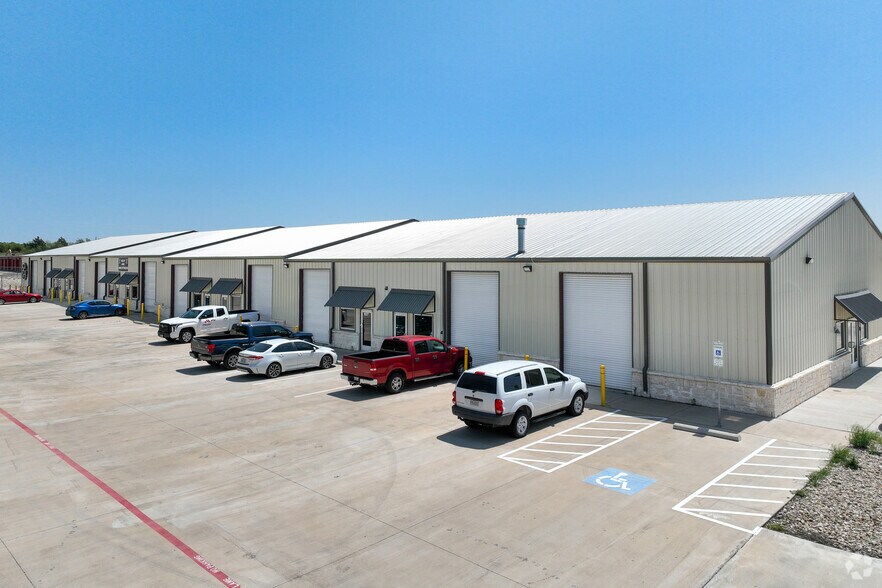 More Photos Of 1704 W FM 875, Midlothian Warehouse For Lease