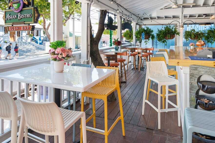 More Photos Of 816 Duval St, Key West Restaurant For Sale