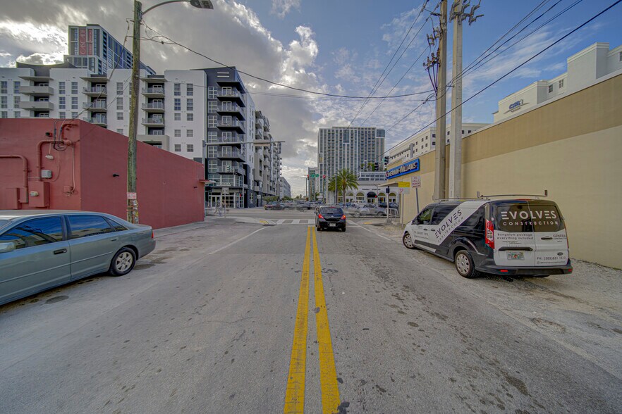 More Photos Of 3791 Bird Rd, Miami Restaurant For Lease