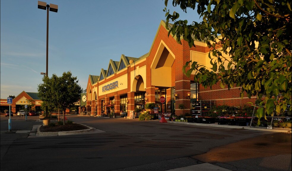 Primary Photo Of 2045-2129 W South Blvd W, Troy Unknown For Lease